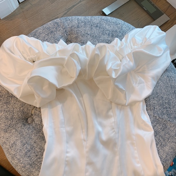 IVORY SATIN RUFFLE STRAPLESS DRESS - Picture 5 of 5